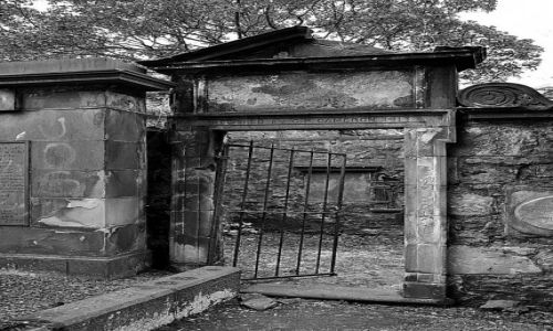 Zdjęcie SZKOCJA / Edynburg / Old Calton Hill Cemetery / Brama do wieczności...