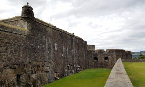 Zdjcie SZKOCJA / Stirling / Stirling Castle / Mury za such fos