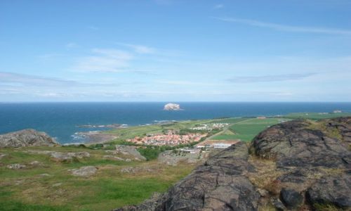 Zdjęcie SZKOCJA / na wschod od Edinburga / Morze Polnocne / kolejna odslona samotnej wyspy