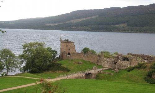 Zdjęcie SZKOCJA / Pogórze / jezioro Loch Ness / zamek Urquhart