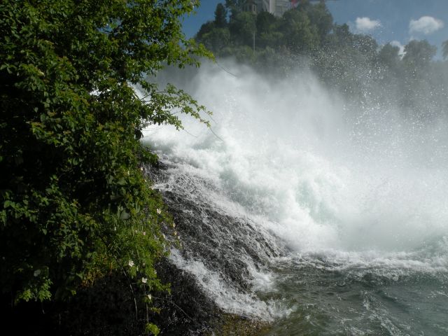 Zdjęcia: Rheinfall, Granica Kantonow Szafuza i Zurich, Moje wedrowanie, SZWAJCARIA Zdjęcia: Rheinfall, Granica Kantonow Szafuza i Zurich, Moje wedrowanie, SZWAJCARIA