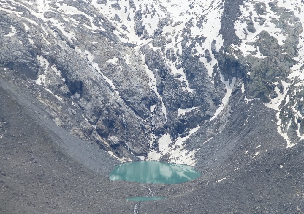 Zdjęcia: Gornergrat 3089m, Szwajcaria, skrawek błękitu wśród szarości skał, SZWAJCARIA Zdjęcia: Gornergrat 3089m, Szwajcaria, skrawek błękitu wśród szarości skał, SZWAJCARIA