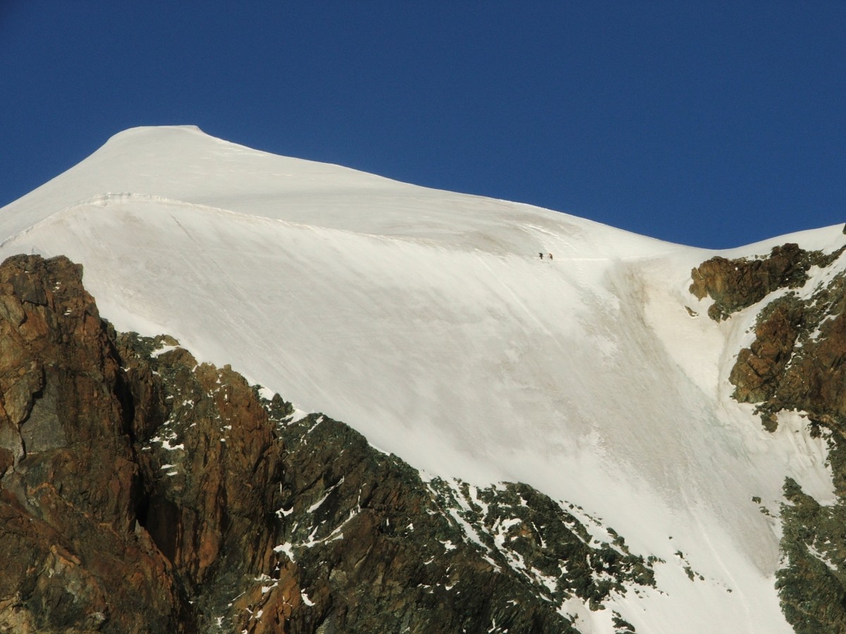 Zdjęcia: przełęcz Zwillingsjoch, Zermatt, Pollux 4092 m.npm masyw Breithorna, SZWAJCARIA Zdjęcia: przełęcz Zwillingsjoch, Zermatt, Pollux 4092 m.npm masyw Breithorna, SZWAJCARIA