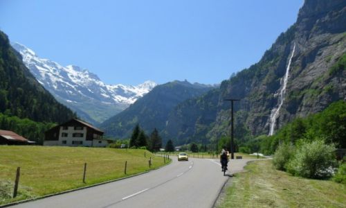 Zdjecie SZWAJCARIA / Lauterbrunen / Lauterbrunen / Alpy