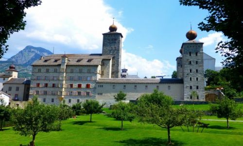 Zdjcie SZWAJCARIA / Szwajcaria / Brig-Glis / ciekawy zamek w Brig-Glis