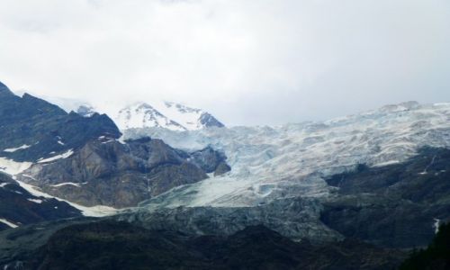 Zdj�cie SZWAJCARIA / Szwajcaria / w okolicy Tasch / lodowiec widziany w drodze do Zermatt