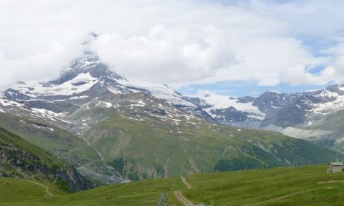 Zdjecie SZWAJCARIA / Szwajcaria / Zermatt / Matterhorn coraz bliej