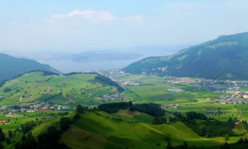 Zdjcie SZWAJCARIA / okolice Luzerny / Stansehorn / widok z Cabriobahn na Jez.Czterech Kantonw