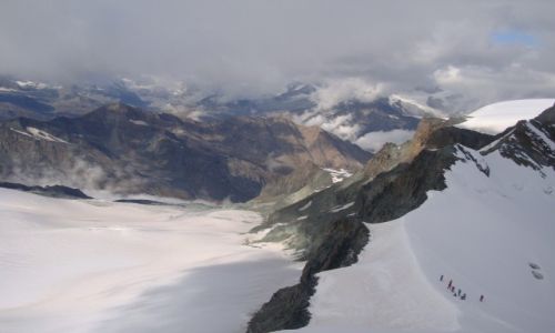 Zdjcie SZWAJCARIA / Alpy Penniskie / Szlak na Allalinhorn. / Odpoczynek na szlaku.