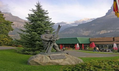 Zdjecie SZWAJCARIA / brak / Interlaken / Narciarz