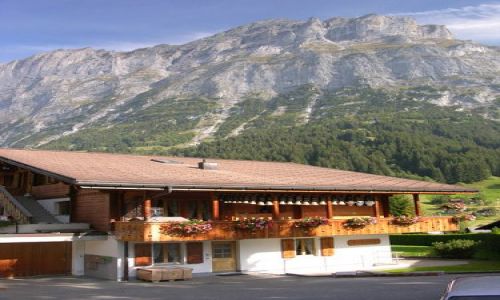 Zdjecie SZWAJCARIA / brak / Interlaken / Dzwonnica