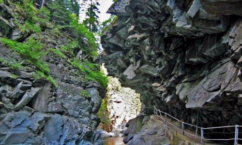 Zdjęcie SZWAJCARIA / brak / ROFFLASCHLUCHT / DROGA DO WODOSPADU