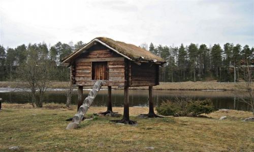 Zdjecie SZWECJA / VASTERBOTTEN-LAPONIA / LYCKSELE / CHATKA NA APACH