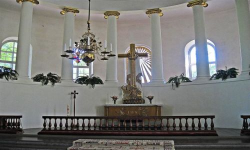 Zdjcie SZWECJA / DALARNA / FOLKARNA / KOCIӣ W FOLKARNA