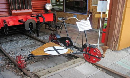 Zdjecie SZWECJA / VASTMANLAND / KOPING-MUZEUM KOLEJNICTWA / DREZYNKA
