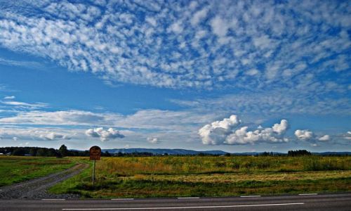 Zdjecie SZWECJA / DALARNA / OKOLICE BORLANGE / NIEBO NAD DALARN