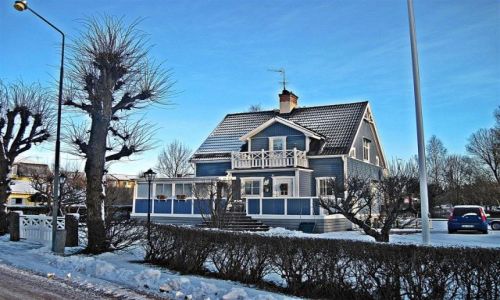 Zdjecie SZWECJA / VASTMANLAND / NORBERG / W  KOLORZE  BLUE