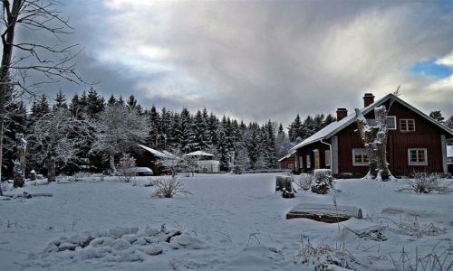 Zdjecie SZWECJA / VASTMANLAND / NORBERG / SZWEDZKIE  RANCZO