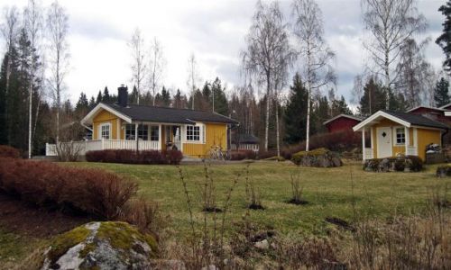 Zdjcie SZWECJA / VASTMANLAND / OKOLICE  ENGELSBERG / SZWEDZKA  DACZA 3