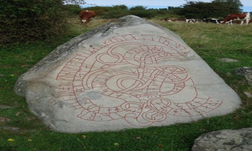 Zdjęcie SZWECJA / Sztokholm / Hovgarden / Kamień runiczny