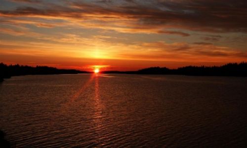 Zdjcie SZWECJA / Vasterbotten / Okolice Lycksele-Laponia / Zachd nad Umealven
