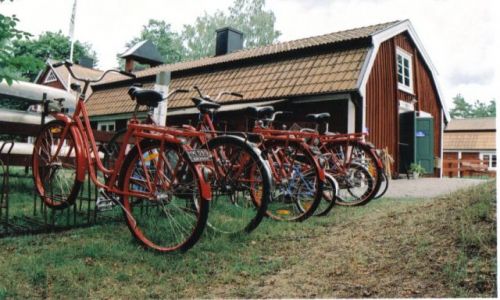 Zdjecie SZWECJA / południowo-zachodnia szwecja / skansen młynarza /  rowerki