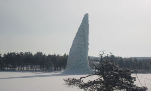 Zdjęcie SZWECJA / VASTERBOTTEN / Lycksele-Laponia / LODOWA IGLICA