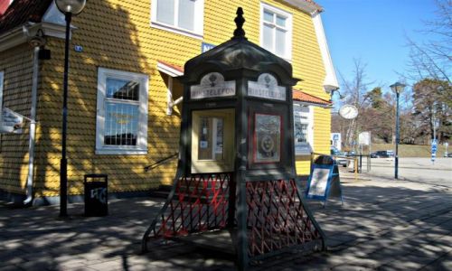 Zdjęcie SZWECJA / STOCKHOLM / NYNASHAMN / BUDKA TELEFONICZNA