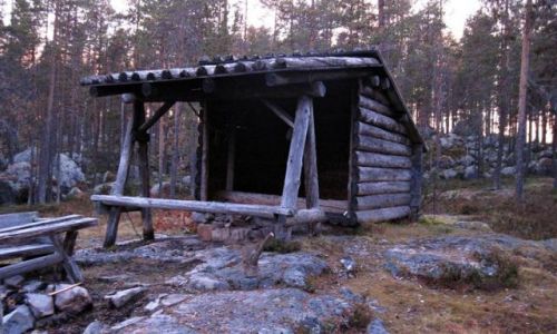 Zdjecie SZWECJA / VASTERBOTTEN-LAPONIA /  VORMFORSEN / GRILOWA CHATKA