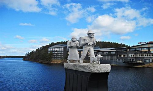 Zdjecie SZWECJA / VASTERBOTTEN-LAPONIA / LYCKSELE / POMNIK PIERWSZYCH OSADNIKW