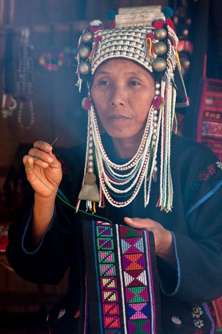 Zdjęcia: 7 Tribes Village, Chiang Mai, kobieta z plemienia Akha, TAJLANDIA Zdjęcia: 7 Tribes Village, Chiang Mai, kobieta z plemienia Akha, TAJLANDIA