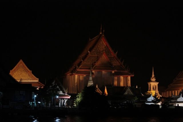Zdjęcia: rejs po rzece Chao Praya, Bangkok nocą, TAJLANDIA Zdjęcia: rejs po rzece Chao Praya, Bangkok nocą, TAJLANDIA
