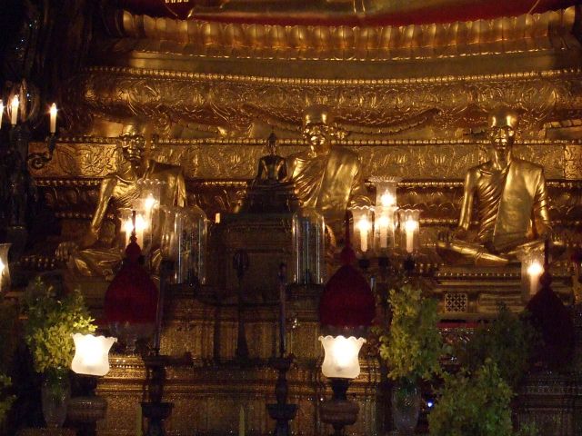 Zdjęcia: wnetrze świątyni, bangkok, tajlandia, TAJLANDIA Zdjęcia: wnetrze świątyni, bangkok, tajlandia, TAJLANDIA