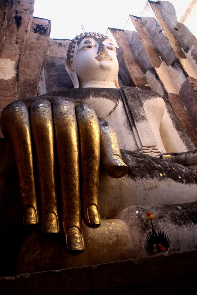 Zdjęcia: Sukhothai, Tailandia, Budda rozpraszający strach, TAJLANDIA Zdjęcia: Sukhothai, Tailandia, Budda rozpraszający strach, TAJLANDIA