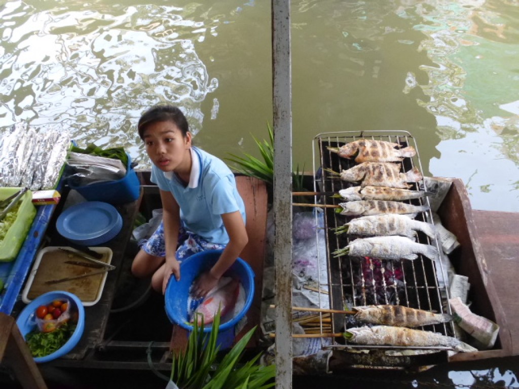 Zdjęcia: Floating market, Damnowen Saduak, WHAT???, TAJLANDIA Zdjęcia: Floating market, Damnowen Saduak, WHAT???, TAJLANDIA