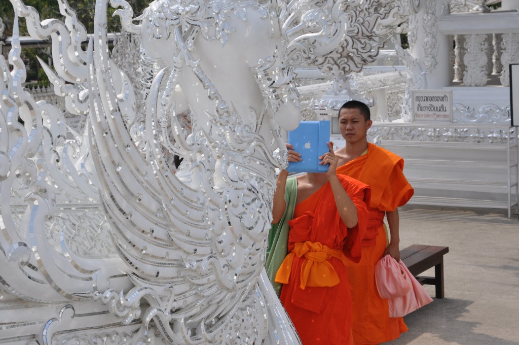 Zdjęcia: Chiang Rai, północna Tajlandia, W Białej Świątyni, TAJLANDIA Zdjęcia: Chiang Rai, północna Tajlandia, W Białej Świątyni, TAJLANDIA