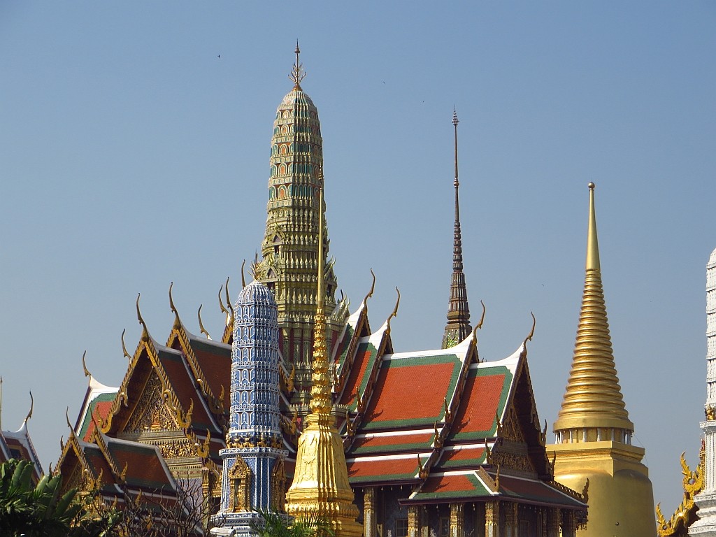 Zdjęcia: Bangkok, Bangkok, dachy Wielkiego Pałacu, TAJLANDIA Zdjęcia: Bangkok, Bangkok, dachy Wielkiego Pałacu, TAJLANDIA