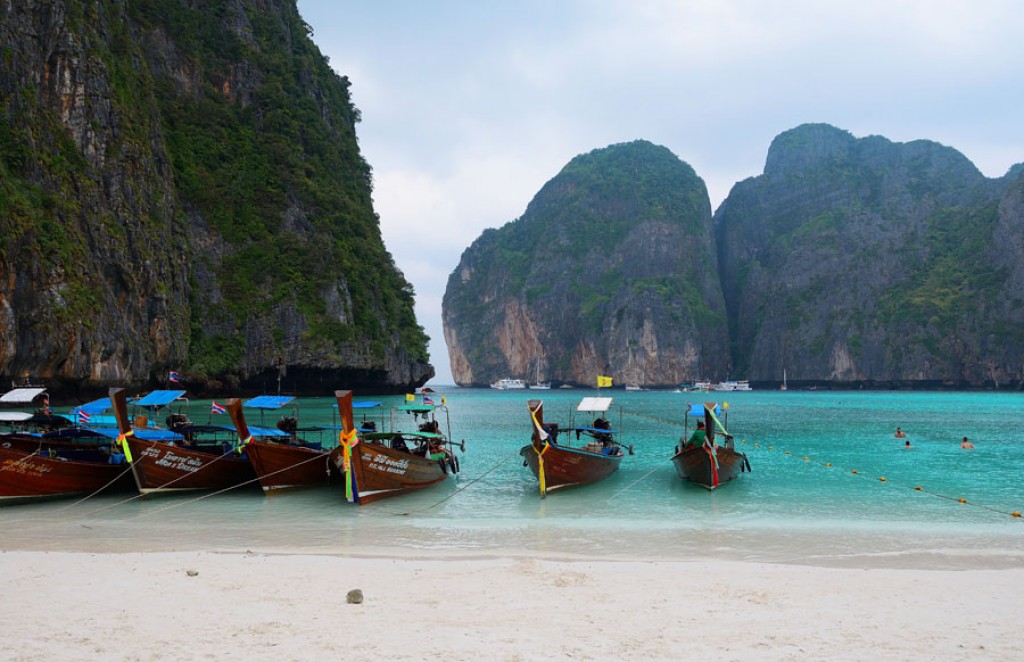Zdjęcia: Maya Bay, Koh Phi Phi, Maya Bay, TAJLANDIA Zdjęcia: Maya Bay, Koh Phi Phi, Maya Bay, TAJLANDIA