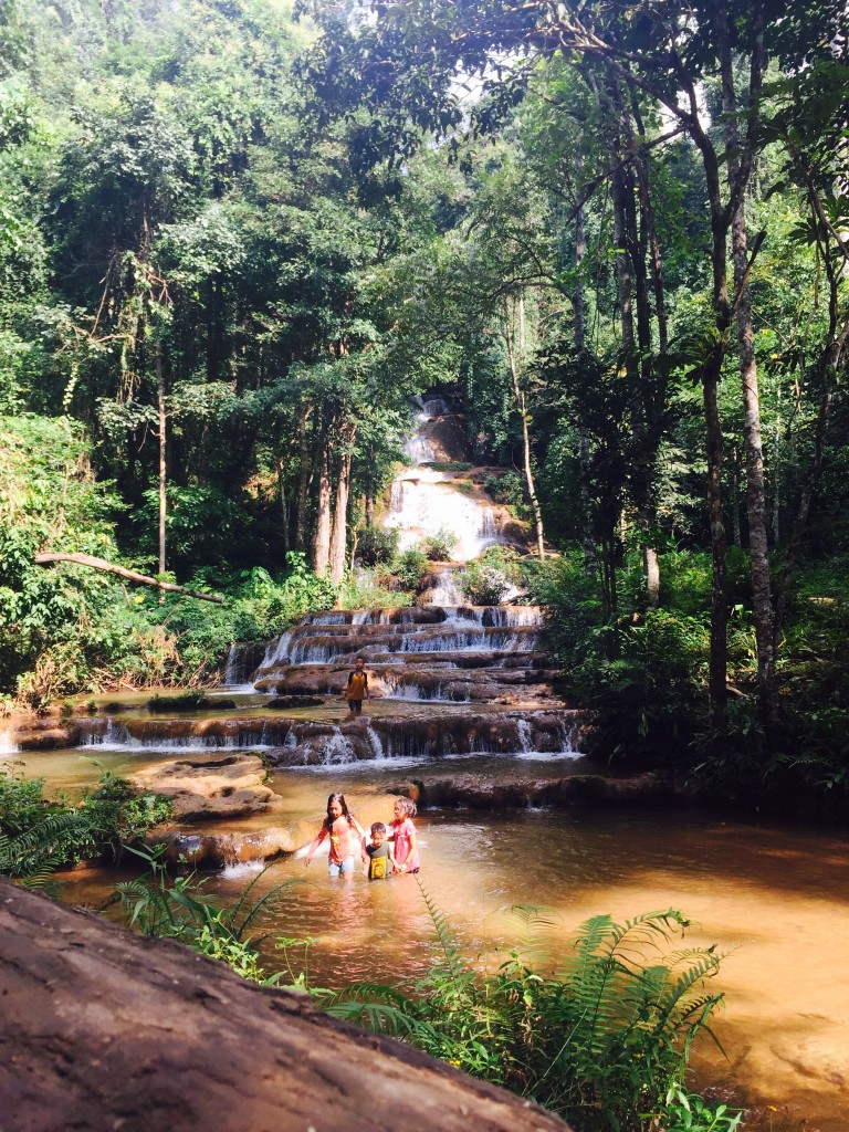 Zdjęcia: Pha Charoen Waterfall, Phop Phra, Zabawy, TAJLANDIA Zdjęcia: Pha Charoen Waterfall, Phop Phra, Zabawy, TAJLANDIA