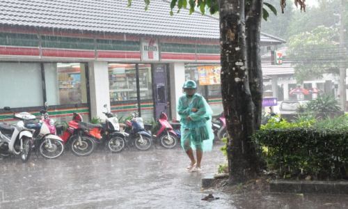 Zdjęcie TAJLANDIA / Koch Czang / Tajlandia / Dojaz do pracy