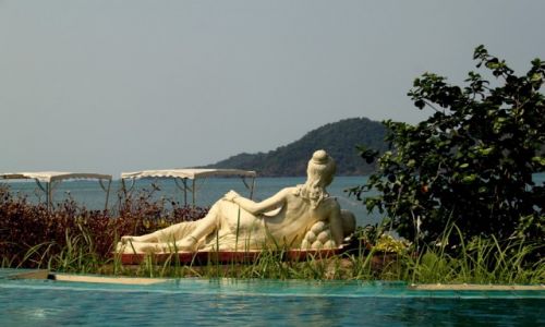 Zdjecie TAJLANDIA / koh Chang / Furama / Figura