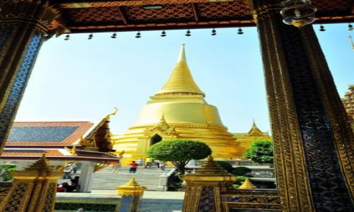 Zdjcie TAJLANDIA / Bangkok / Wat Phra Kaeo / Zota czedi 