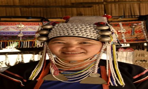 Zdjcie TAJLANDIA / prowincja Chiang Mai / prowincja Chiang Mai / Kobieta z plemienia Akha