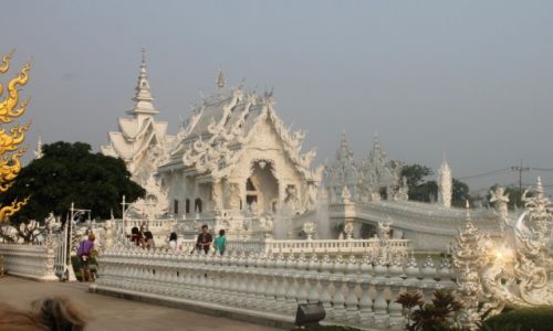 Zdjecie TAJLANDIA / Okolice Chiang Rai / Wat Rong Kun / Biaa witynia