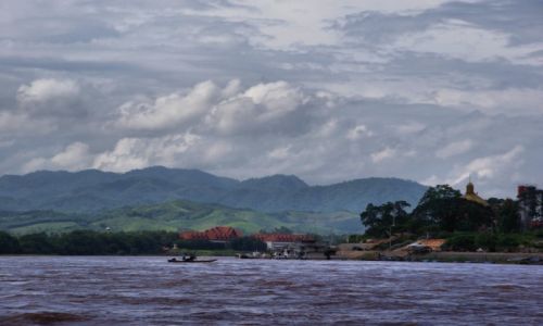 Zdjcie TAJLANDIA / Golden Triangle / Mekong / Mekong