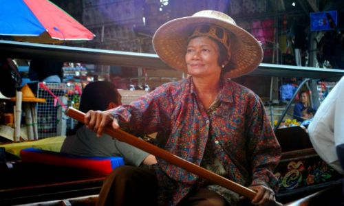 Zdjecie TAJLANDIA / Bangkok / Targ wodny / Azja wypisana na twarzy