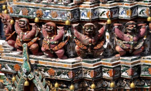 Zdjecie TAJLANDIA / Bangkok / Wat Arun / Dekoracje cian wityni