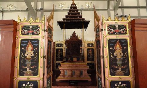 Zdjcie TAJLANDIA / Bangkok / Muzeum Narodowe / krlewska urna kremacyjna