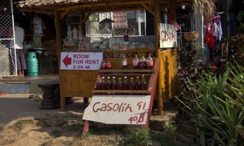 Zdjecie TAJLANDIA / Krabi / Koh Lanta, Klong Khong / Stacja benzynowa