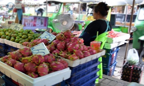 Zdjęcie TAJLANDIA / Bangkok / Bangkok / Smoczy owoc – pitaja (khanan)
